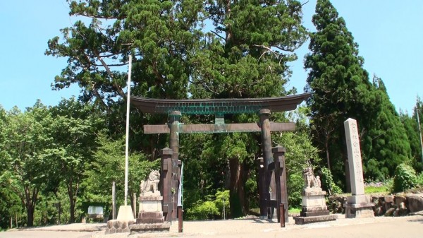 白山中居神社