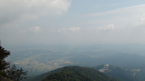 女体山山頂からロープウェイ